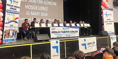 Kars'ta öğrenciler meslek erbapları ile buluştu