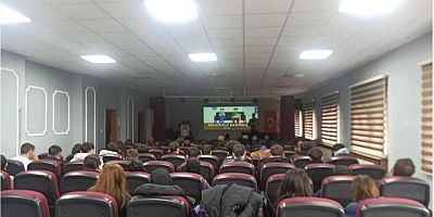 Kars'ta öğrencilere teknoloji bağımlılığı farkındalık eğitimi