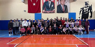 Kars’ta Okul Sporları Bilek Güreşi müsabakaları tamamlandı