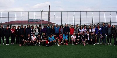 Kars’ta Okul Sporları Kros Yarışmaları Tamamlandı