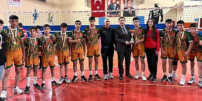 Kars’ta Okul Sporları Voleybol İl Birinciliği Heyecanı sona erdi