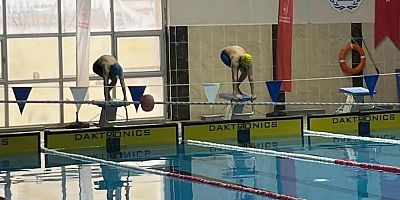 Kars’ta Okul Sporları Yüzme İl Birinciliği Müsabakaları sona erdi