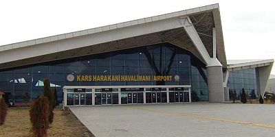 Kars'ta olumsuz hava koşulları nedeniyle uçuşlar iptal edildi