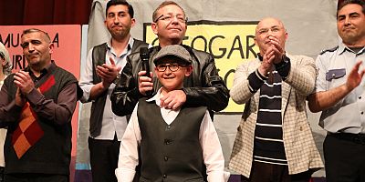 Kars’ta “Otogargara” Tiyatro Oyunu seyircisiyle buluştu