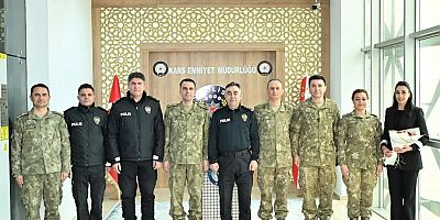 KARS’TA POLİS HAFTASI’NDA ANLAMLI ZİYARET