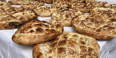 Kars'ta Ramazan Pidesi 25 Tl.'den satılacak