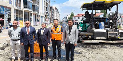 Kars'ta Şehir Merkezinin Ana Arterleri Yenileniyor