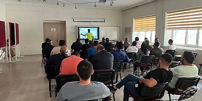 Kars'ta Servis Şoförlerine Eğitim Verildi