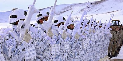 Kars'ta sıfırın altında eksi 17 derecede 'Kış Tatbikatı-2025'
