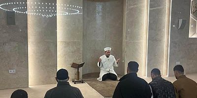 Kars’ta Sultan Alparslan Külliyesi Camii’nde Sabah Namazı Buluşması