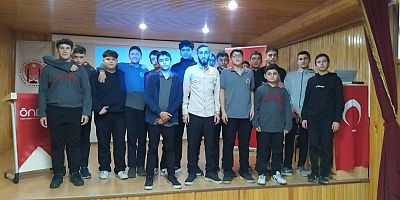 Kars'ta “Türkiye’nin Önderleri” Projesi Tanıtıldı