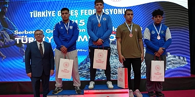 Kars’ta U15 Serbest Stil Güreş Türkiye Şampiyonası Tamamlandı
