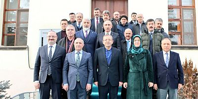 Kars’ta ÜAK Buluşması: Rektörler Valilikte Ağırlandı