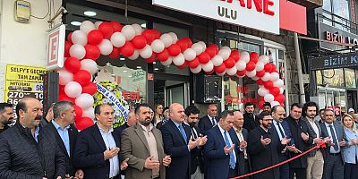 Kars’ta Ulu Eczanesi Dualarla Hizmete Açıldı