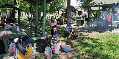 Kars’ta vatandaşlar Kurban Bayramı tatilini piknik yerlerinde geçiriyor