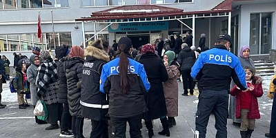 Kars'ta velilere ve öğrencilere UYUMA Projesi tanıtıldı