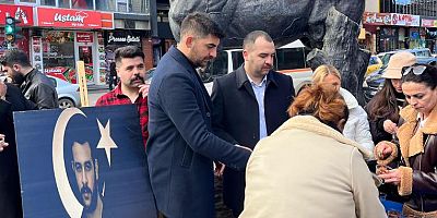 Kars Ülkü Ocakları Şehit Fırat Yılmaz Çakıroğlu için helva dağıttı. 