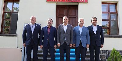 Kars Valisi/Belediye Başkanı Türker Öksüz'e AK Parti heyetinden veda ziyareti