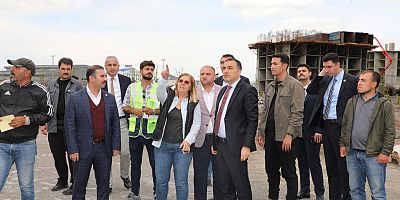 Kars Valisi/Belediye Başkanı Türker Öksüz, şehirler arası otobüs terminal inşaatını inceledi