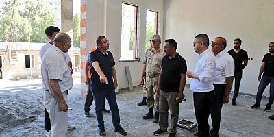 Kars Valisi Polat, Kağızman Hükümet konağı inşaatında incelemelerde bulundu