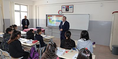 Kars Valisi ve Belediye Başkan Vekili Ziya Polat Ölçülü Köyü'nü ziyaret etti