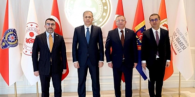 Kars Valisi Ziya Polat, Bakan Yerlikaya ile görüştü