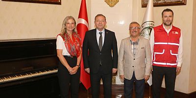 Kars Valisi Ziya Polat, Kızılay Heyetini Ağırladı