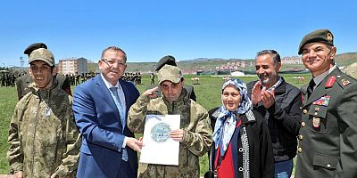 Kars Valisi Ziya Polat, Özel Bireylerle Yemin Töreninde Buluştu