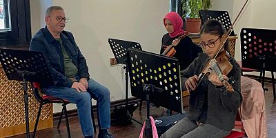 Kars Valisi Ziya Polat, Sanat Evi'nde Kursiyerlerle Buluştu