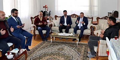 Kars Valisi Ziya Polat'tan Daşdelen'in Ailesine Taziye Ziyareti 