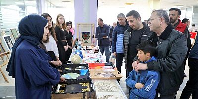 Kars Valisi Ziya Polat, Yurt Sergisi'ni ziyaret etti 