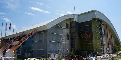Kars Yarı Olimpik Yüzme Havuzu Modernize Ediliyor