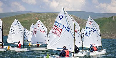 Kars Yelkende de Varım Dedi: Çıldır Gölü'nde Tarihi Başlangıç