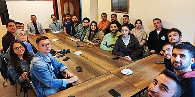 KAÜ öğrencileri Veteriner Hekimleri Odası Başkanı Ödül ile buluştu