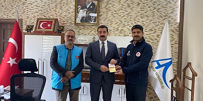 Kaymakam Akköz, Vekaleten Kurban Bağışında Bulundu