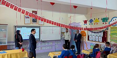Kaymakam Demirtaş, öğretmen ve öğrencilerle buluştu