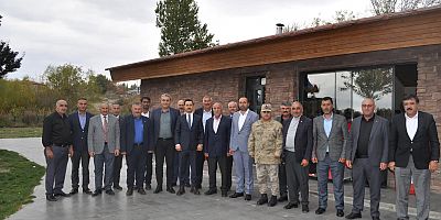 Kaymakam Demirtaş’tan Muhtarlar Gününde Anlamlı Buluşma