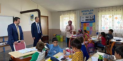 Kaymakam ve Belediye Başkanı, öğrencilerle buluştu