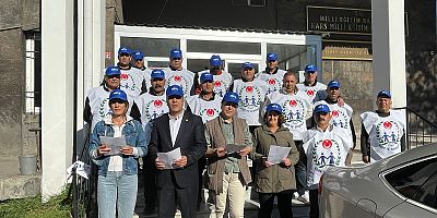 Kop-İş Sendikası Üyeleri Kars Milli Eğitim Müdürlüğü Önünde Eylem Yaptı