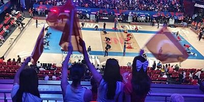 Koruma Altındaki Çocuklar, Türkiye-Güney Kore Voleybol Maçını Tribünden izledi