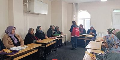 Kuran Kurslarında Kadınlara Yönelik Bilgilendirme Yapıldı