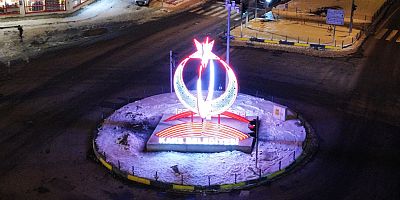 Mihralibey Kavşağına Özel Tasarım Ayyıldız Motifi...