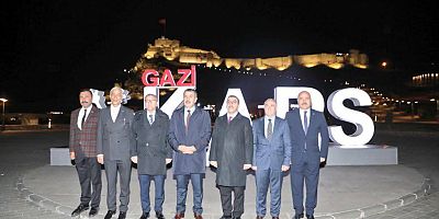 Milli Eğitim Bakanı Tekin, Kars’ta ziyaretlerde bulundu