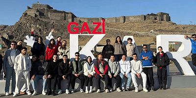 Misafir Sporculara Gazi Kars'ın Tarihi Mirası Tanıtıldı