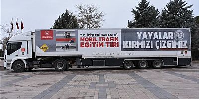 Mobil Trafik Eğitim Tırı Kars Bedesten Bölgesinde Çocuklarla Buluşuyor
