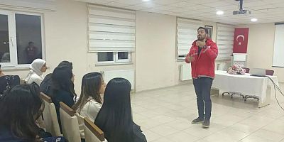 Murat Çobanoğlu Yurdu’nda Kızılay Gönüllülük Toplantısı Düzenlendi