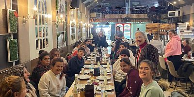 Vali Polat'ın eşi Pınar Filiz Polat, engelli vatandaşlarla bir araya geldi 