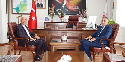 Prof. Dr. Yunus Kılıç'tan Tarım İl Müdürü Enver Aydın'a 