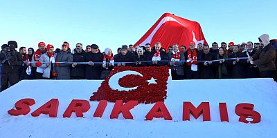 Sarıkamış Şehitleri Kardan Heykeller açıldı