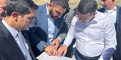 Sarıkamış'ta yol çalışmaları devam ediyor